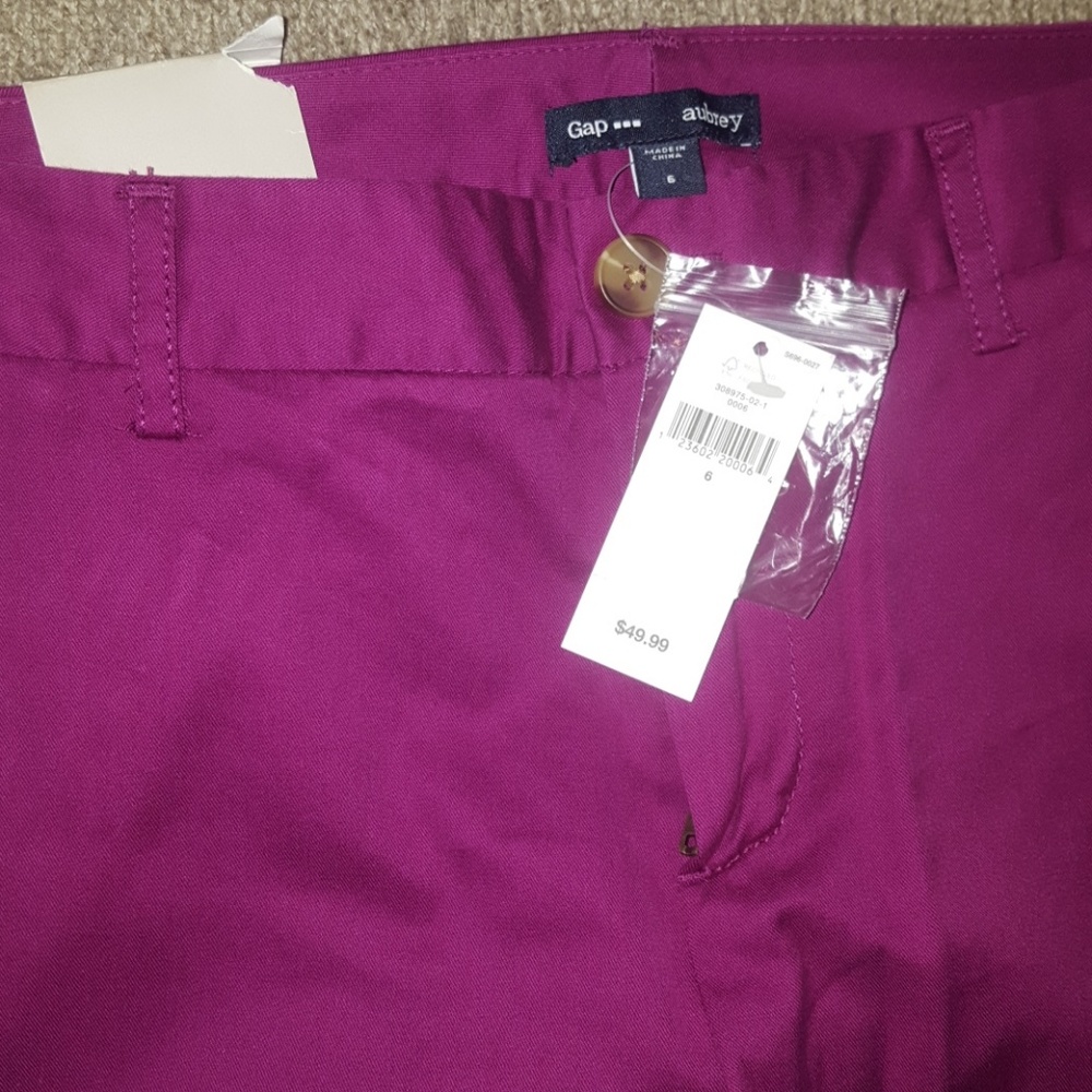 Capri pants - Picture 2 of 2